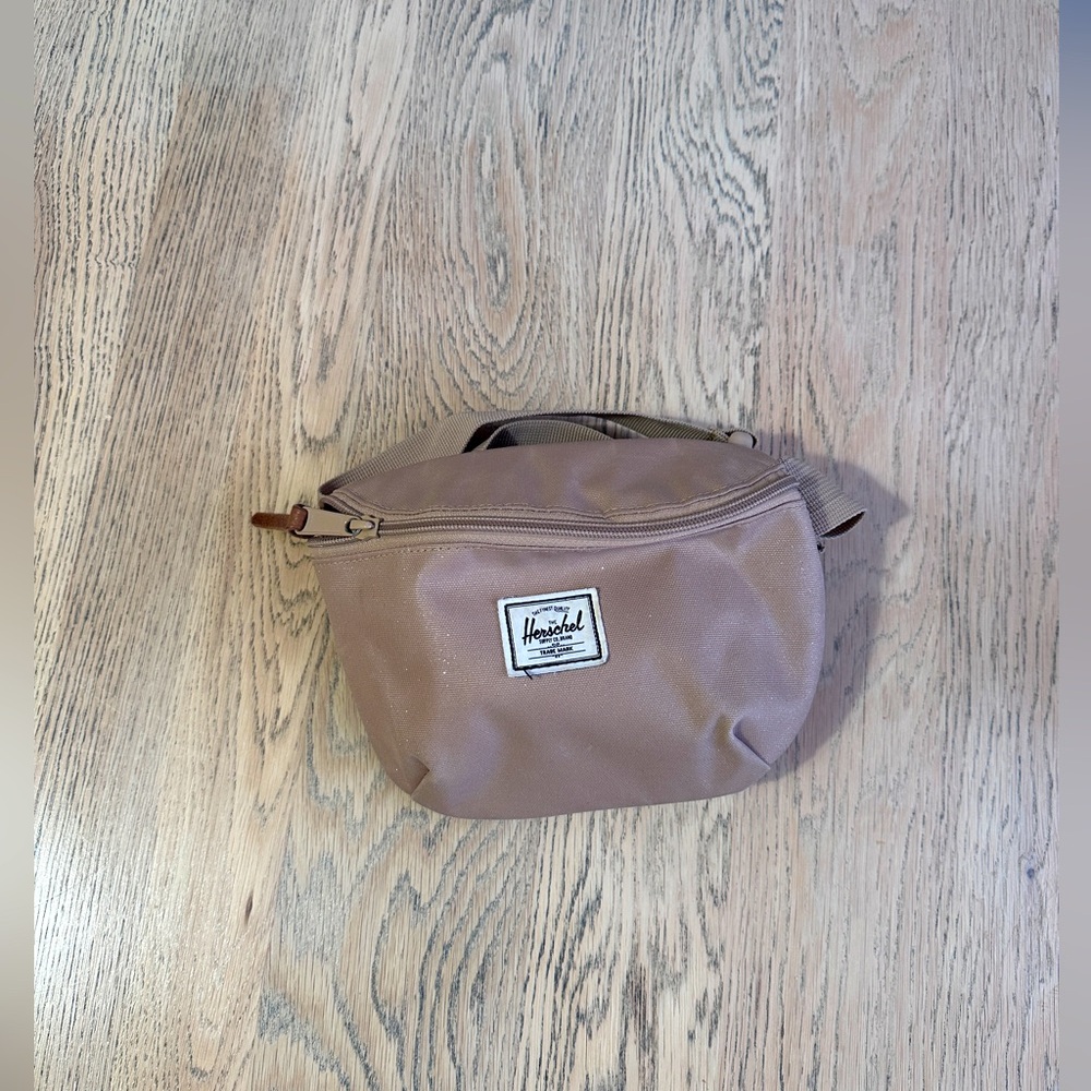 Herschel khaki fanny pack